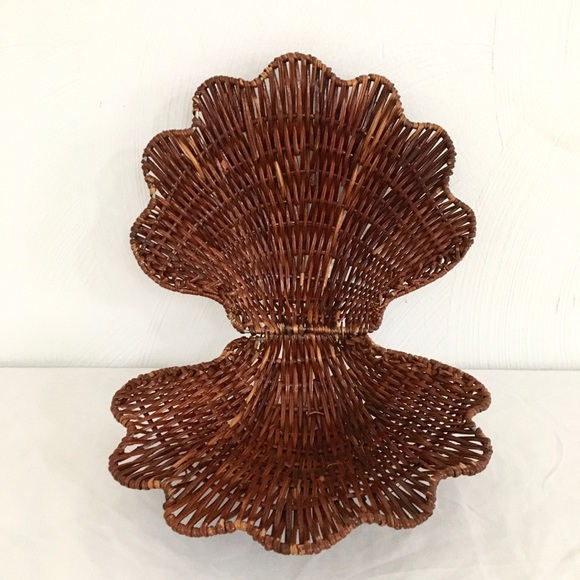 Wicker Shell Tray - Picture 2 of 4